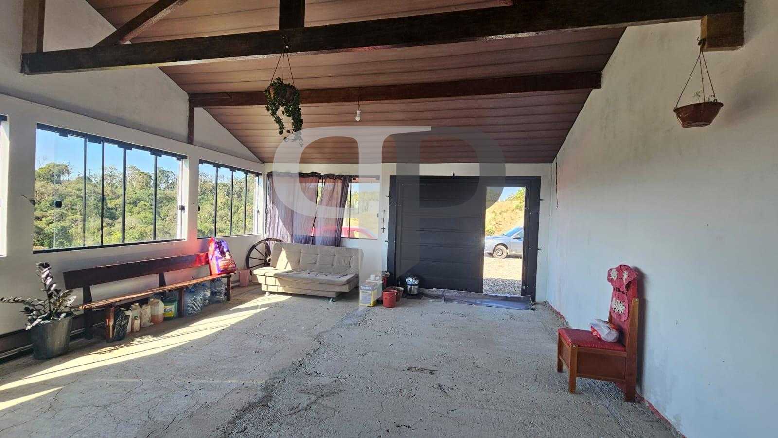 Chácara à Venda em São José dos Pinhais com 24.000m², Lago, Ca...