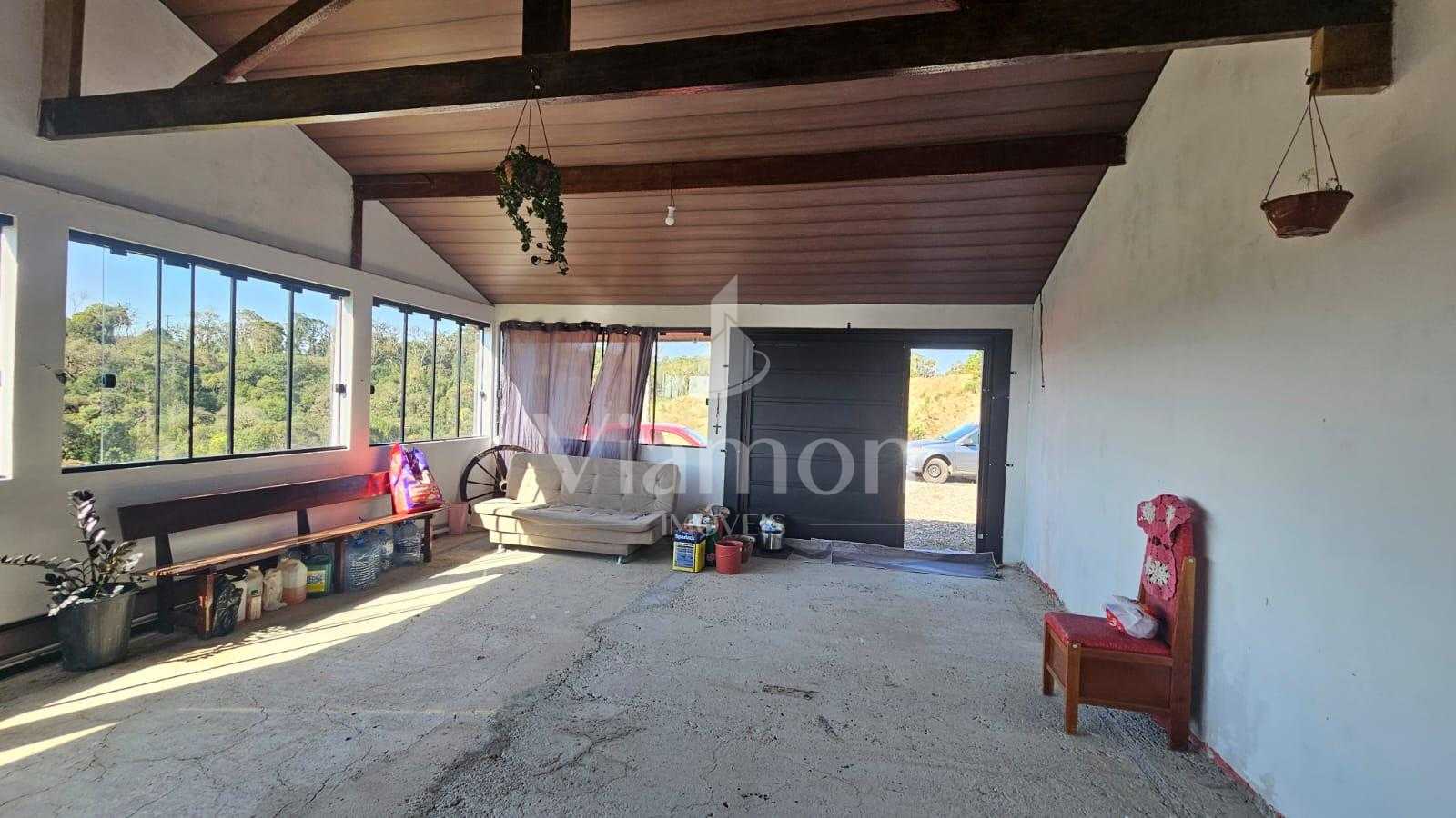 Chácara à Venda em São José dos Pinhais com 24.000m², Lago, Ca...