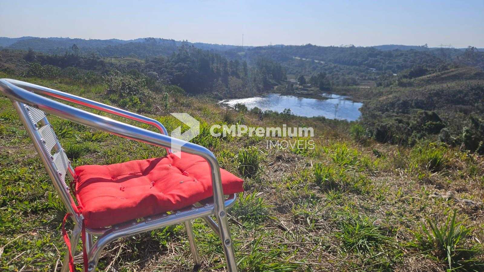 Chácara à Venda em São José dos Pinhais  Casa Ampla, Vista par...