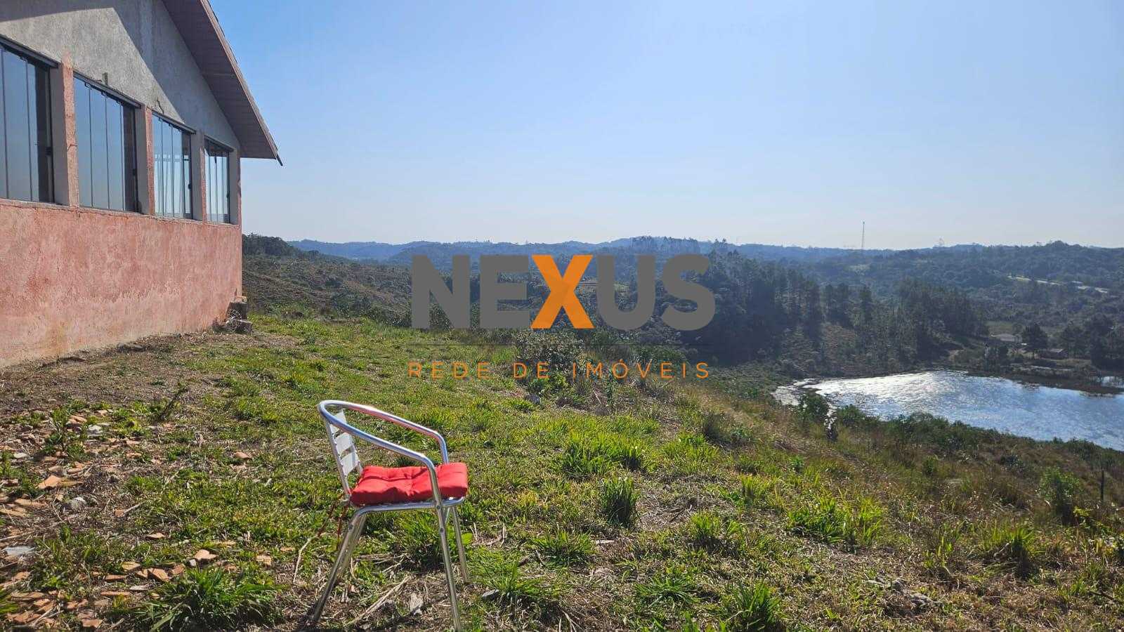 Chácara à Venda em São José dos Pinhais  Casa Ampla, Vista par...