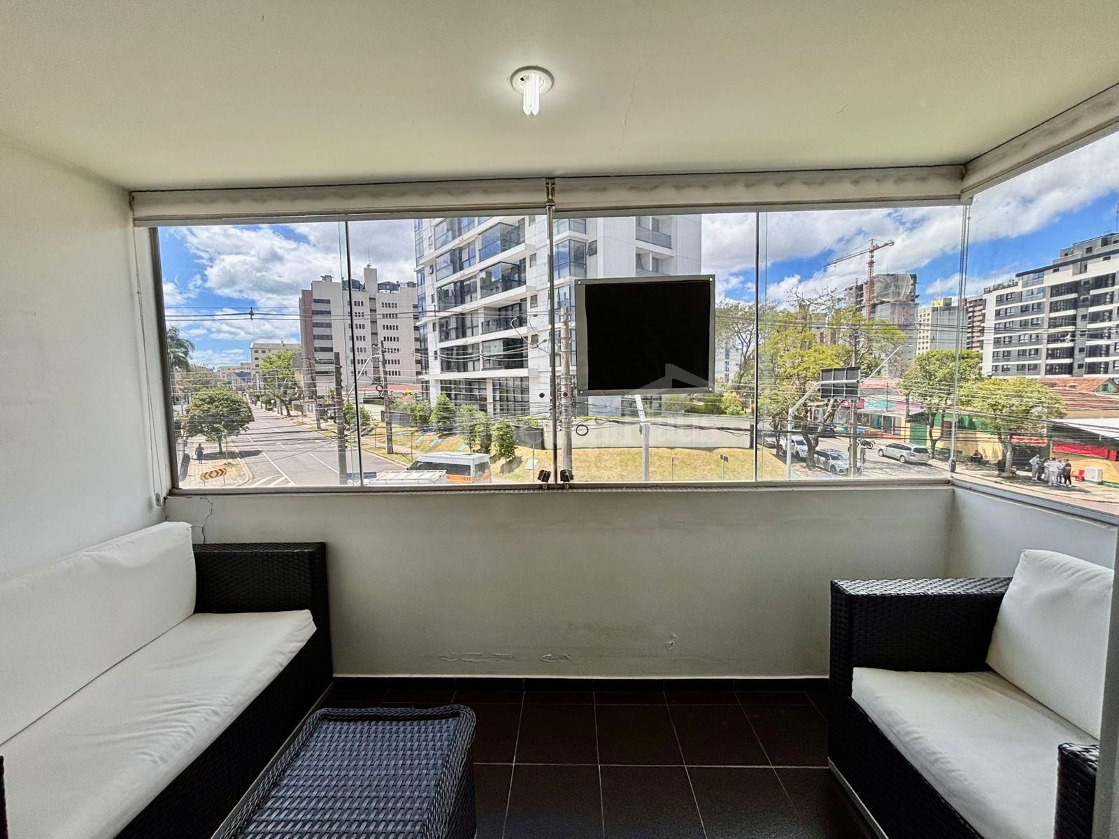 Apartamento no Alto da Glória  3 quartos, suíte e sacada envid...