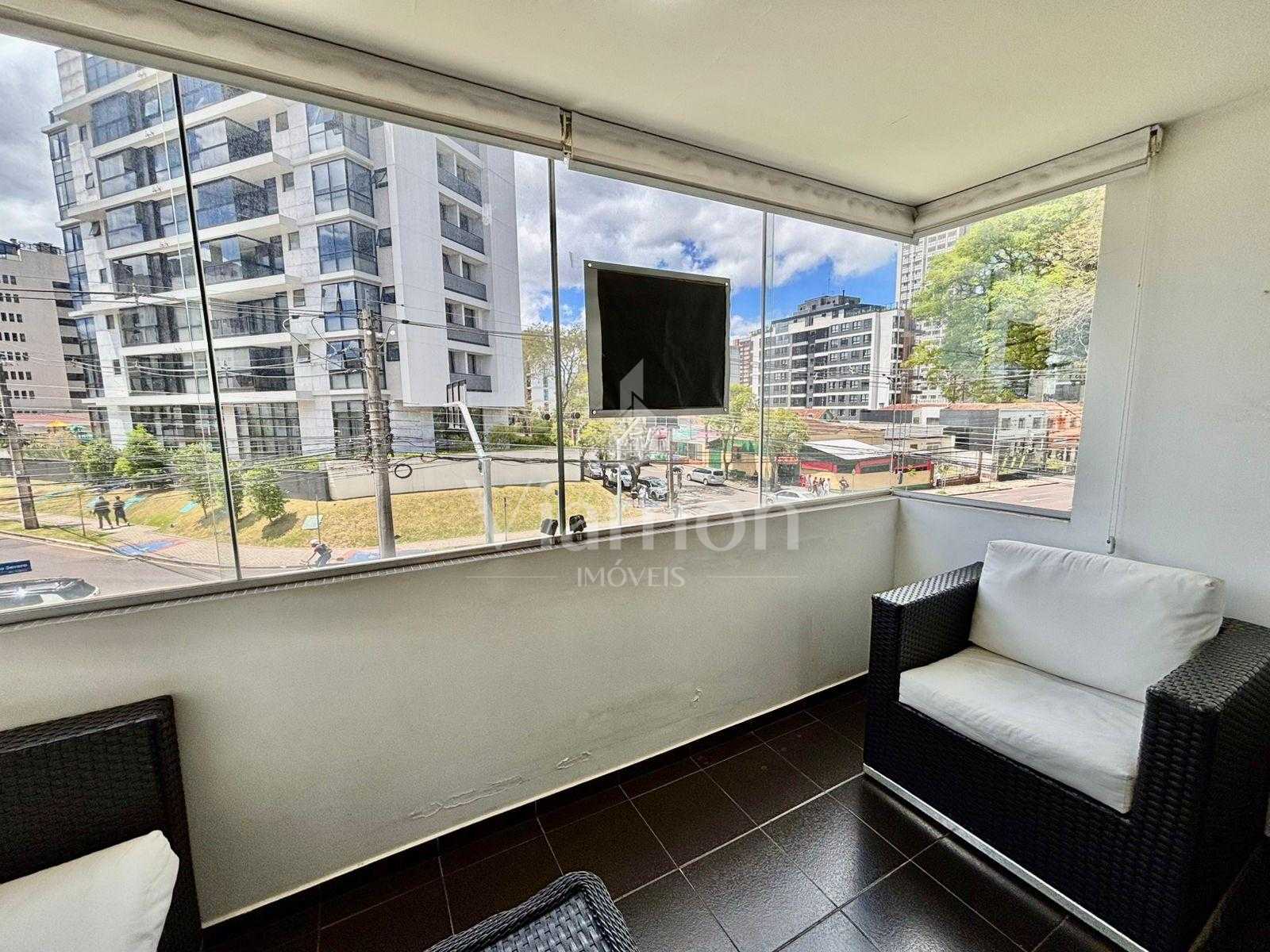 Apartamento no Alto da Glória  3 quartos, suíte e sacada envid...