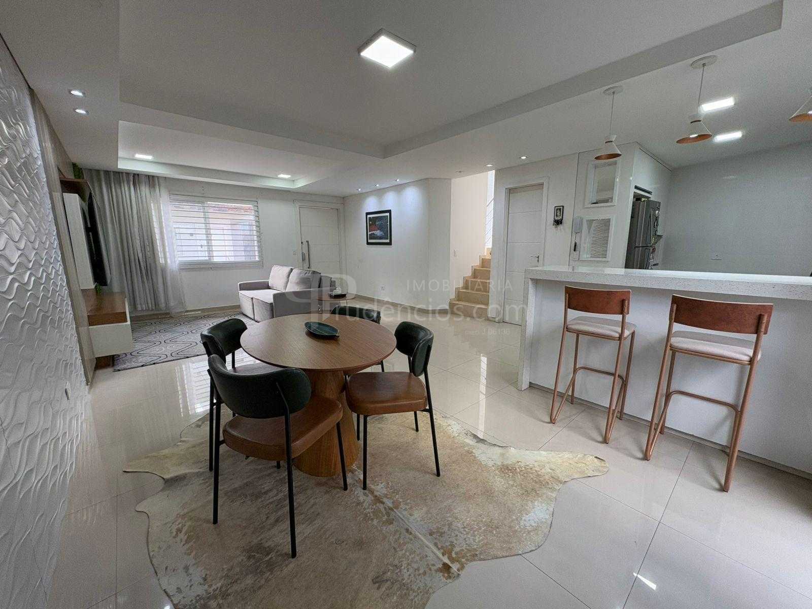 Sobrado de Alto Padrão no Condomínio Saint-Etienne  Bairro Ube...