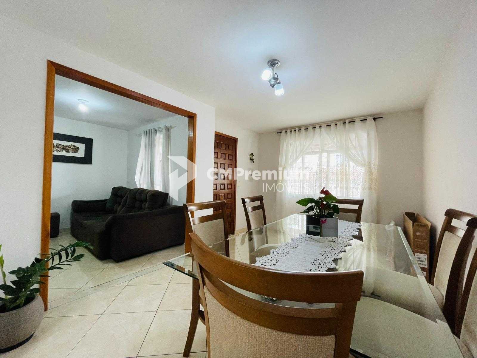 Casa Térrea no Xaxim  Conforto, Espaço e Praticidade em Locali...