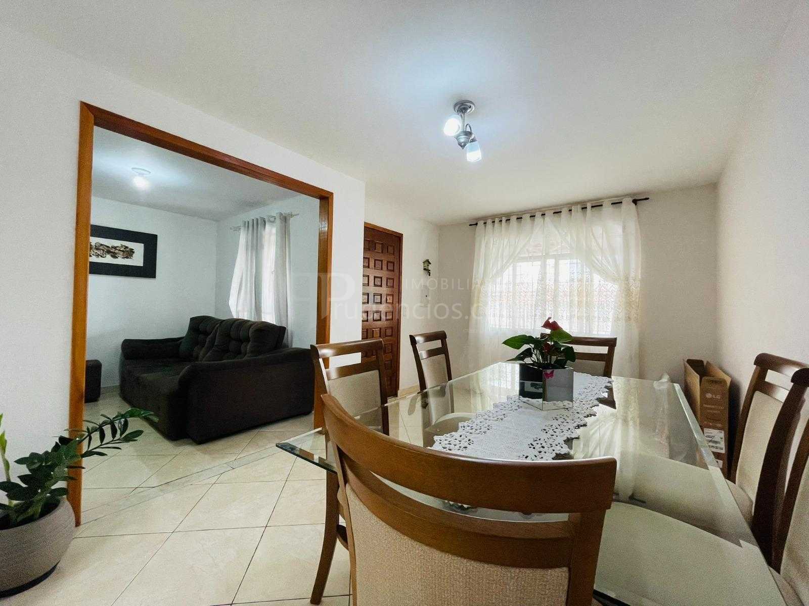 Casa Térrea no Xaxim  Conforto, Espaço e Praticidade em Locali...