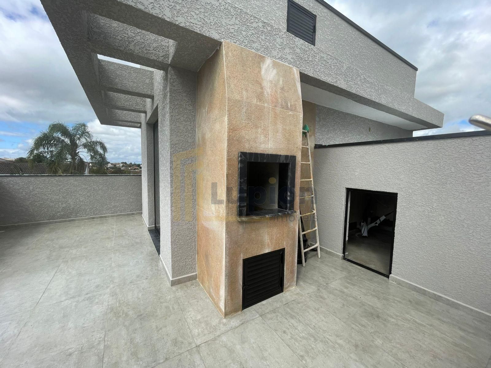 Sobrado de Alto Padrão no Uberaba  3 Suítes, Terraço Gourmet e...