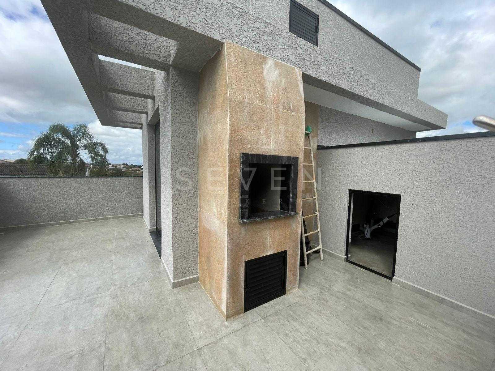 Sobrado de Alto Padrão no Uberaba  3 Suítes, Terraço Gourmet e...