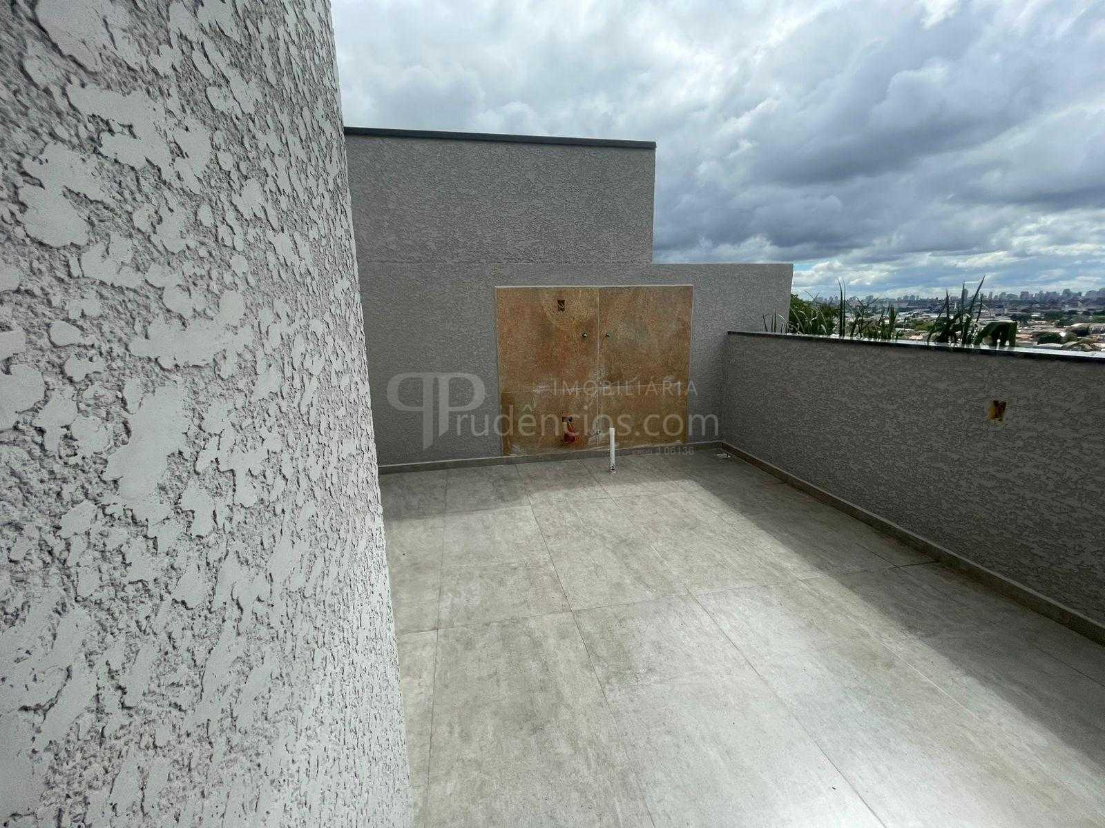 Sobrado de Alto Padrão no Uberaba  3 Suítes, Terraço Gourmet e...