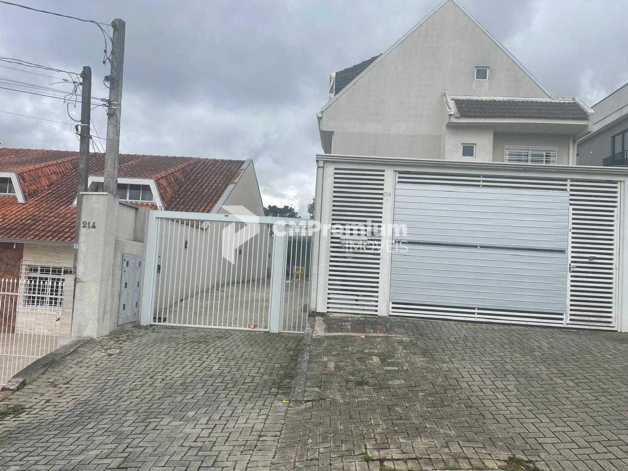 Confortável Sobrado no Condomínio  3 Quartos, Suíte e 95m  Pri...