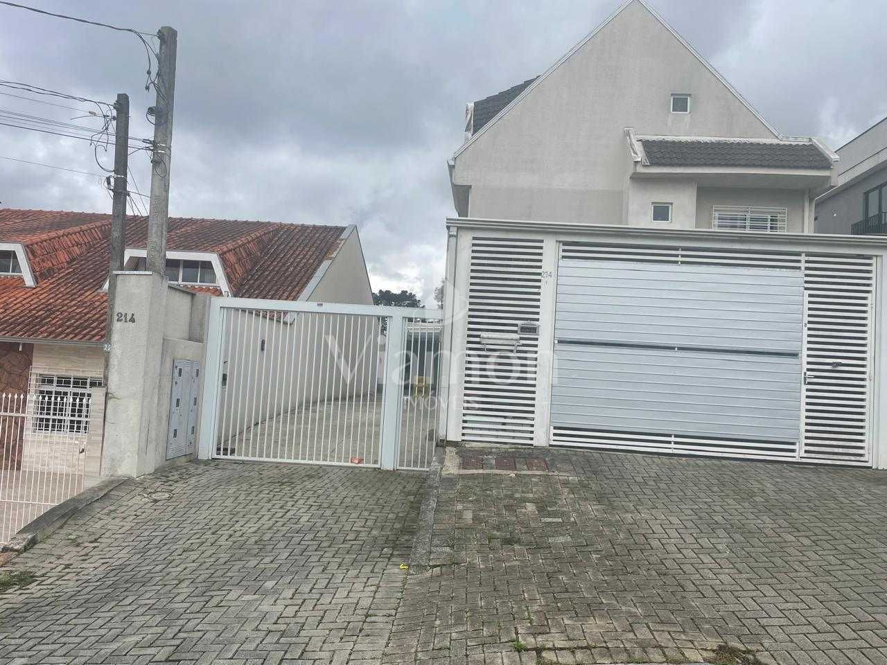 Confortável Sobrado no Condomínio  3 Quartos, Suíte e 95m  Pri...