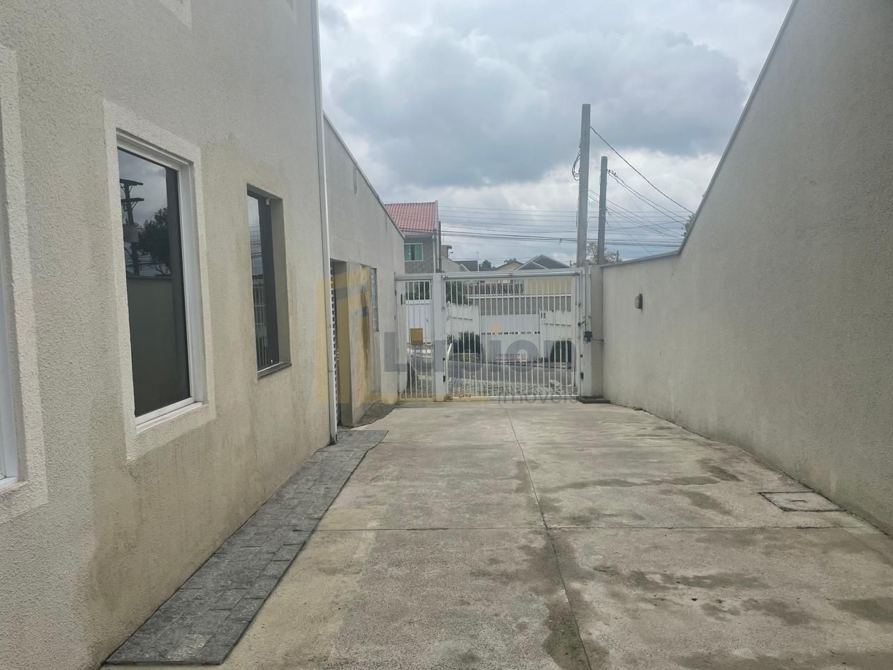 Confortável Sobrado no Condomínio  3 Quartos, Suíte e 95m  Pri...