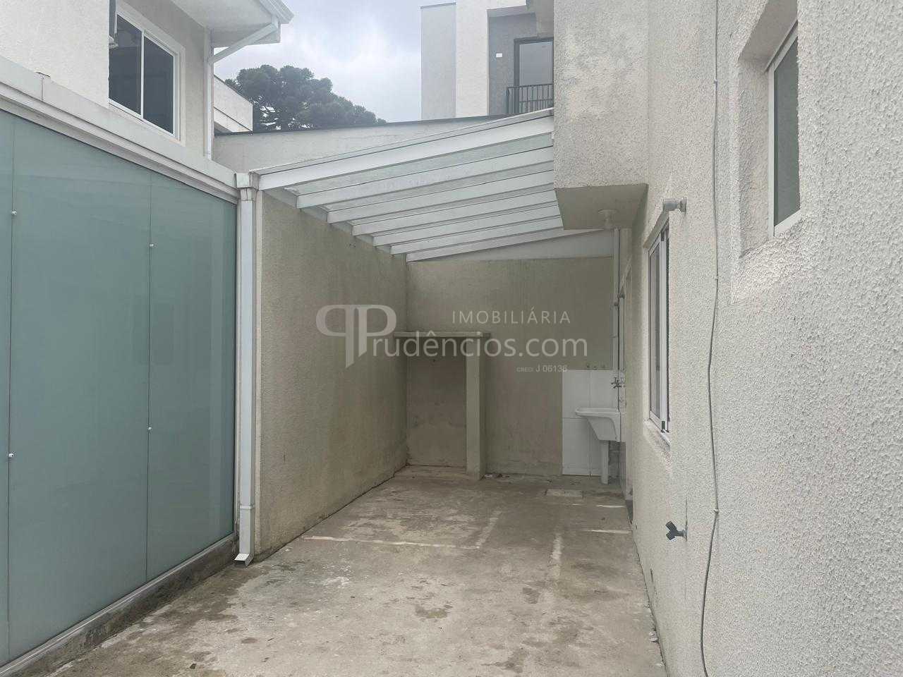 Confortável Sobrado no Condomínio  3 Quartos, Suíte e 95m  Pri...