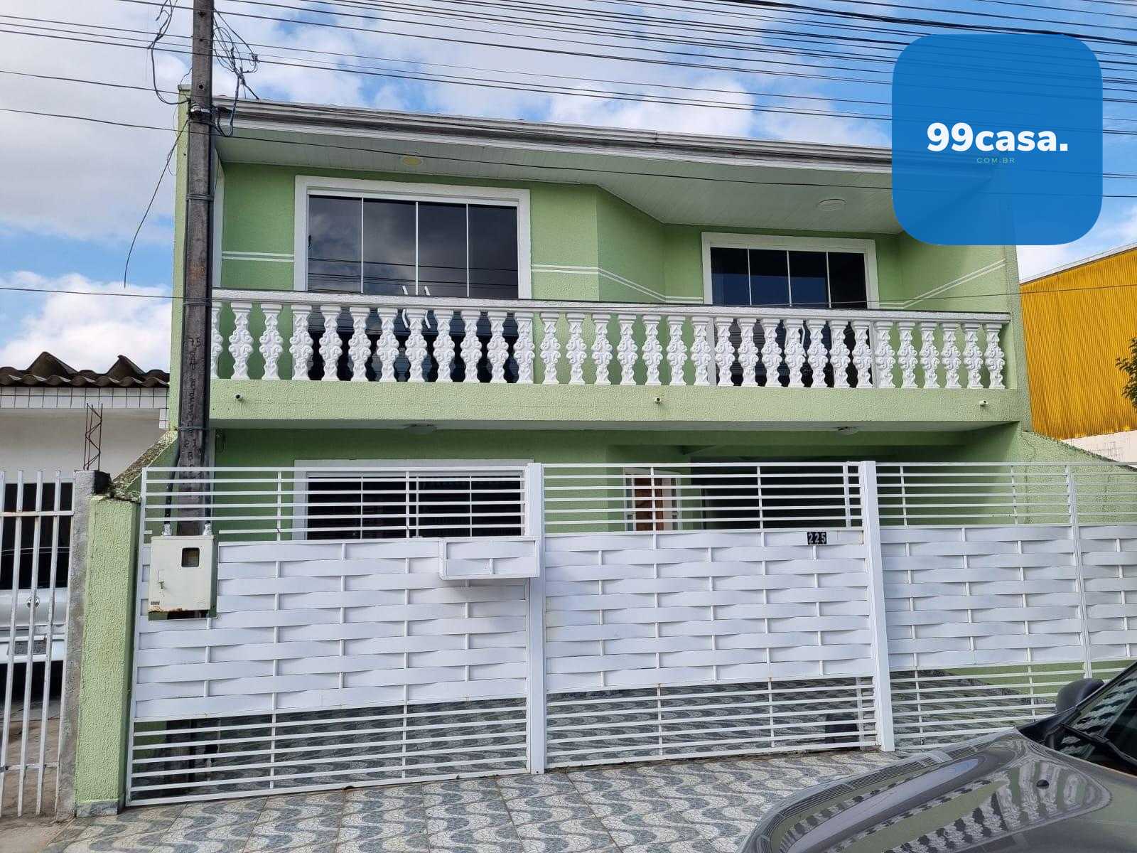 Sobrado Amplo com 3 Quartos, Suíte, Mezanino e Churrasqueira  ...