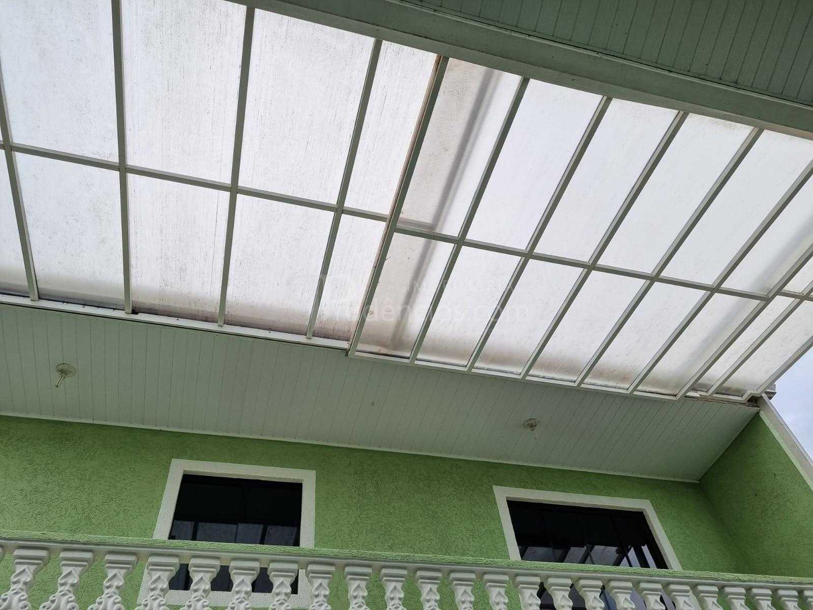 Sobrado Amplo com 3 Quartos, Suíte, Mezanino e Churrasqueira  ...