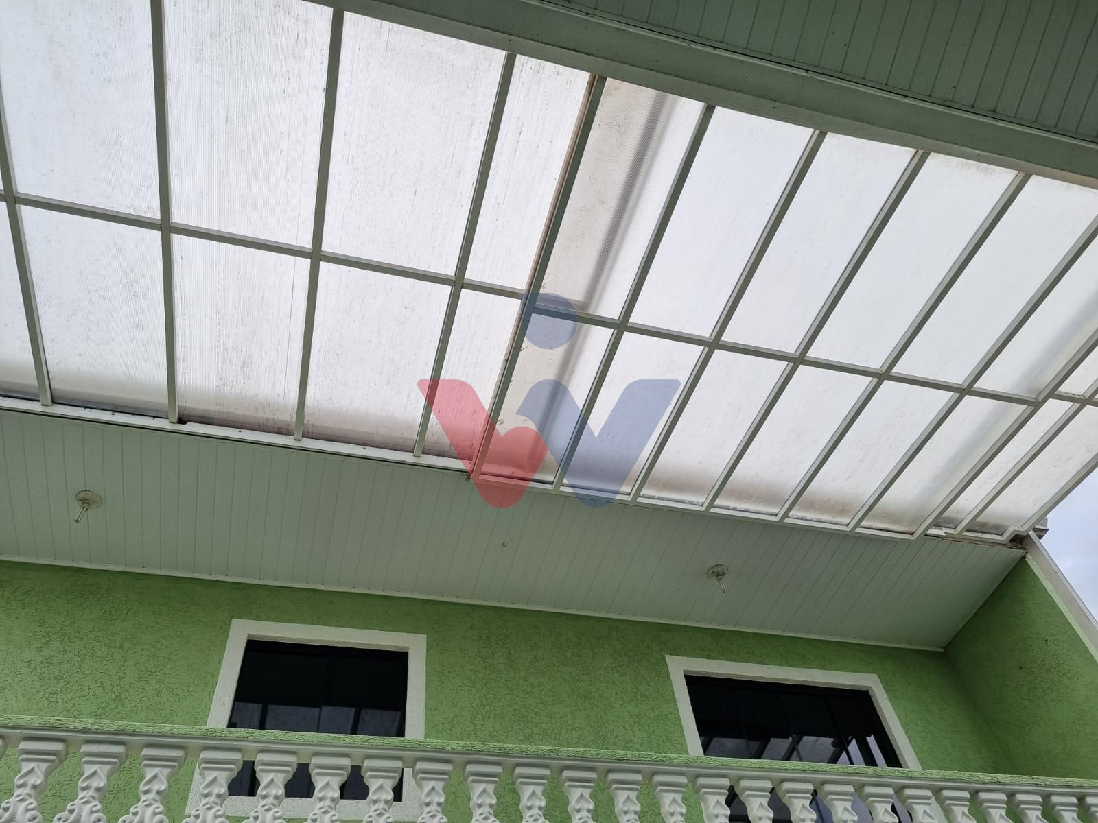 Sobrado Amplo com 3 Quartos, Suíte, Mezanino e Churrasqueira  ...