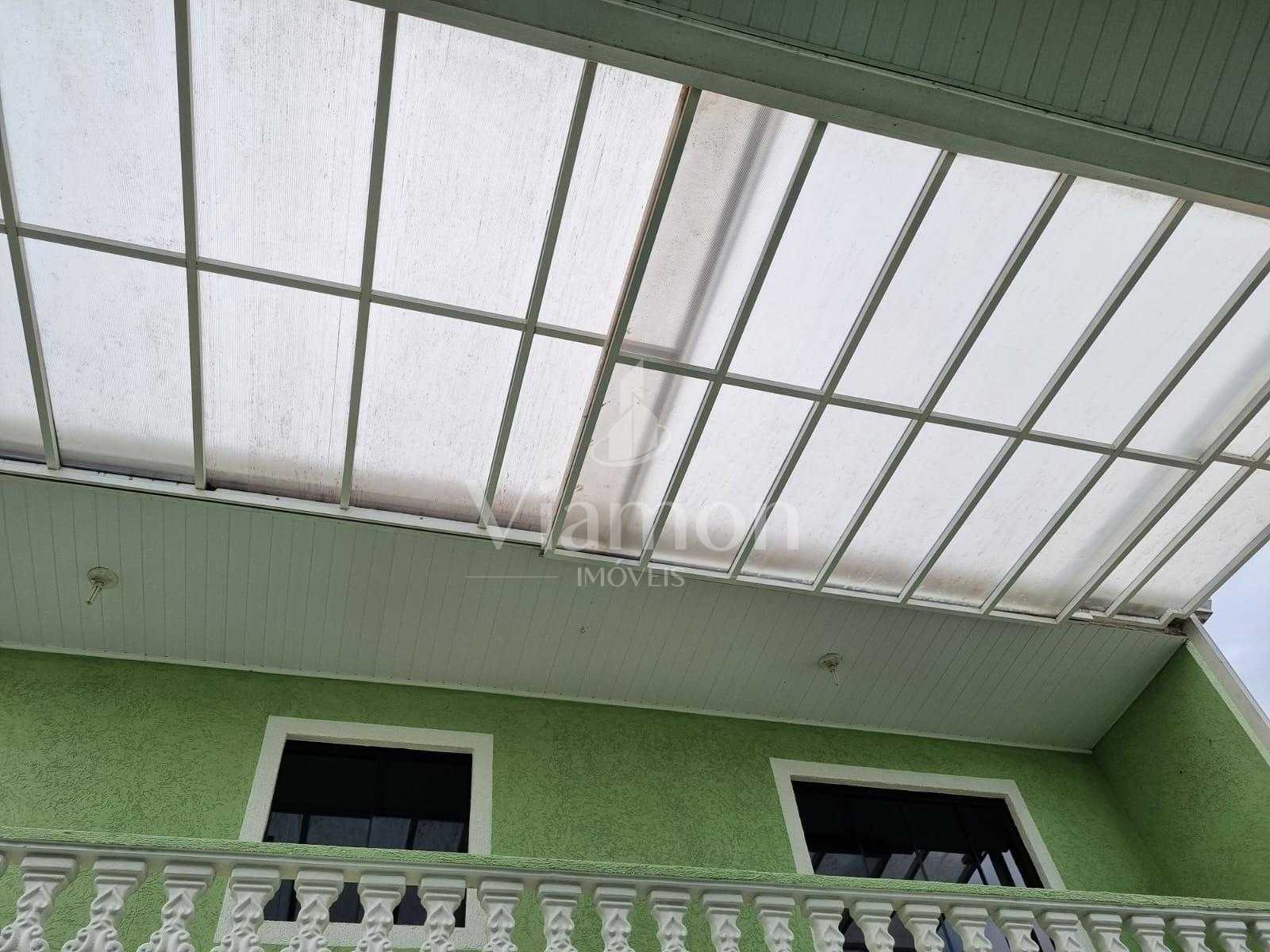 Sobrado Amplo com 3 Quartos, Suíte, Mezanino e Churrasqueira  ...