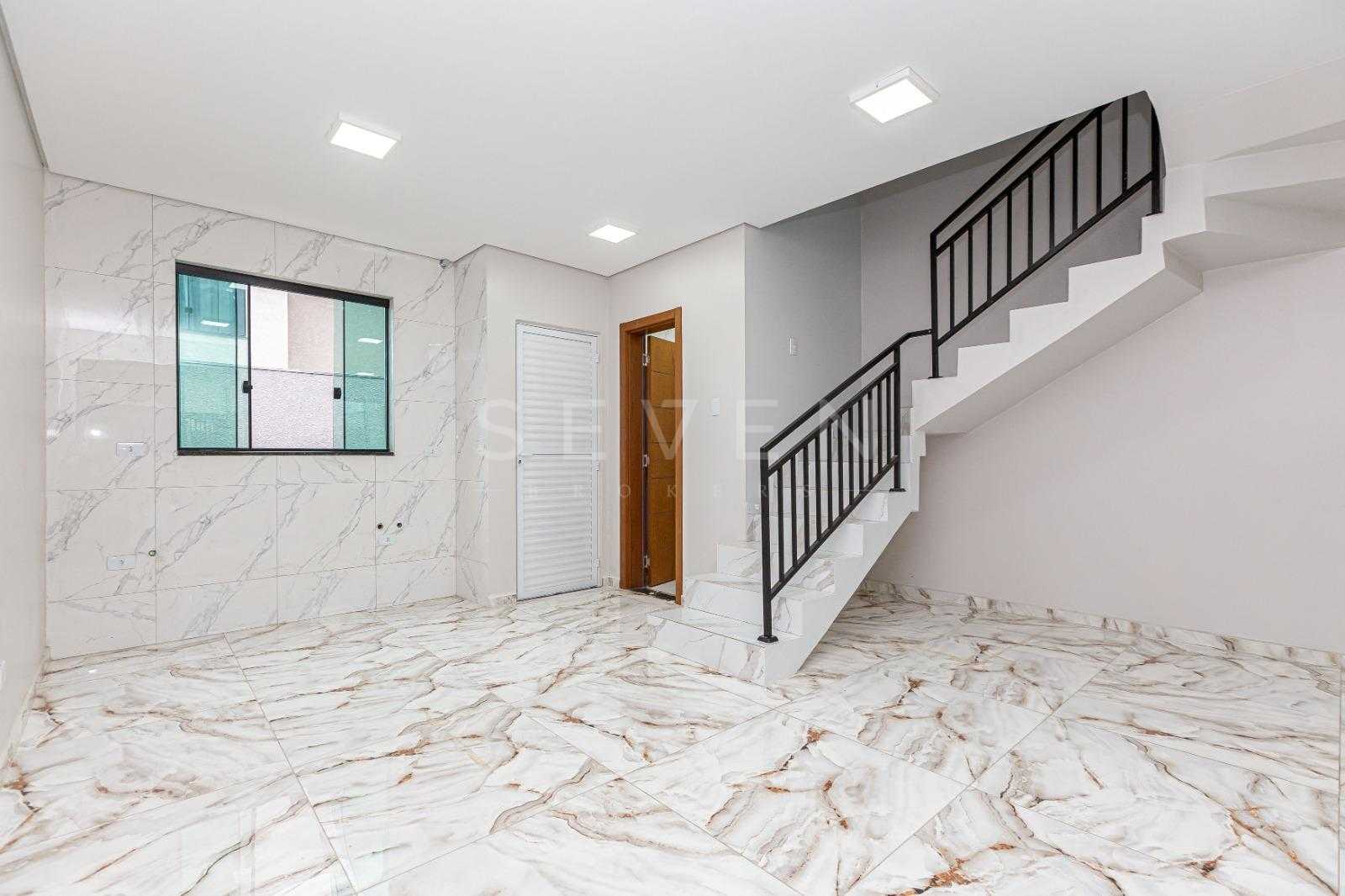 Sobrado Moderno com 2 Suítes, Sala Integrada e Terreno Exclusi...