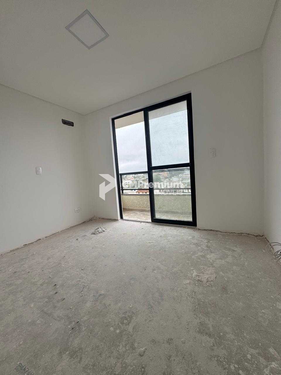 Apartamento 80m , 3 quartos com suíte e vaga coberta no Centro...