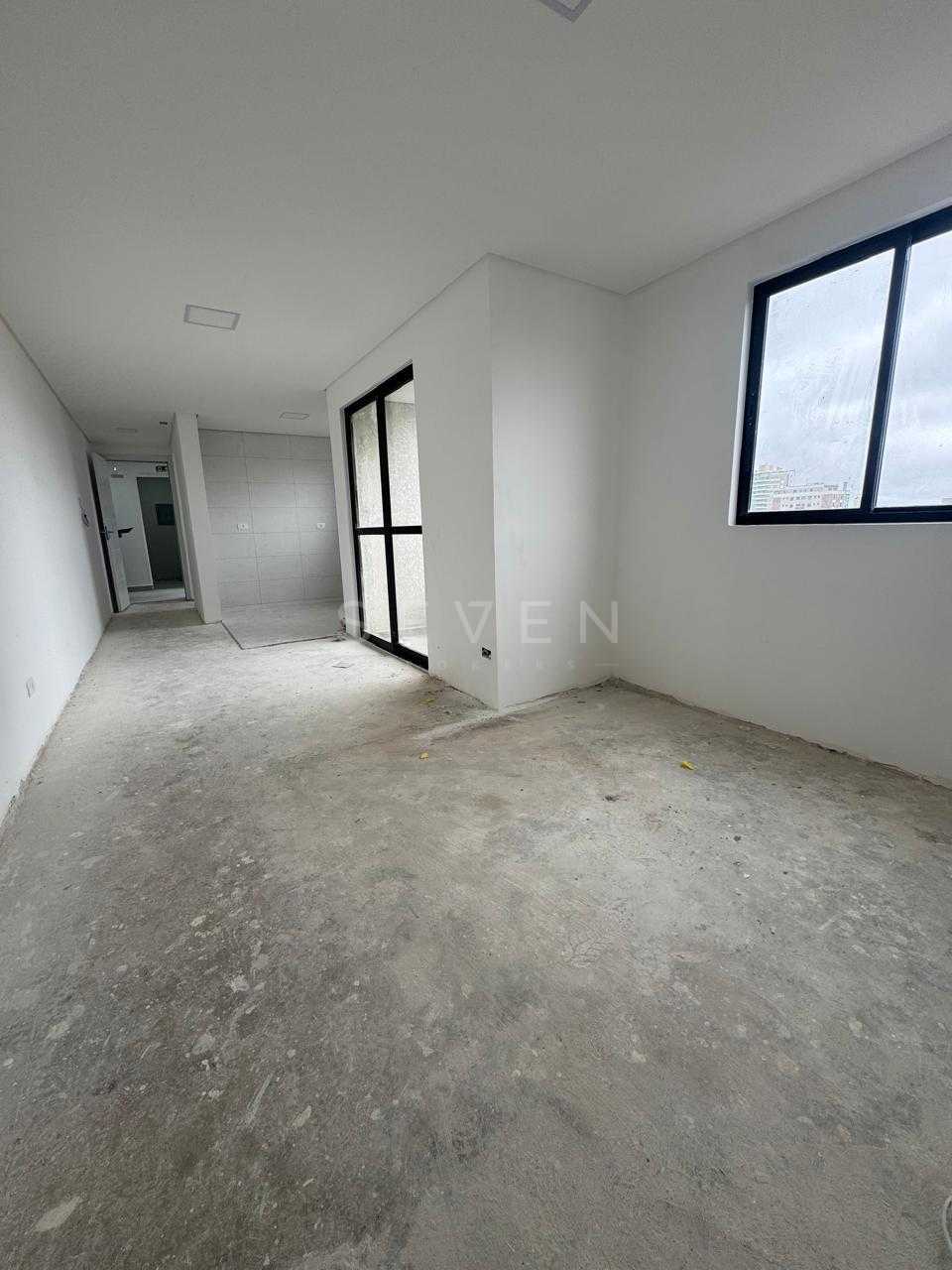 Apartamento 80m , 3 quartos com suíte e vaga coberta no Centro...