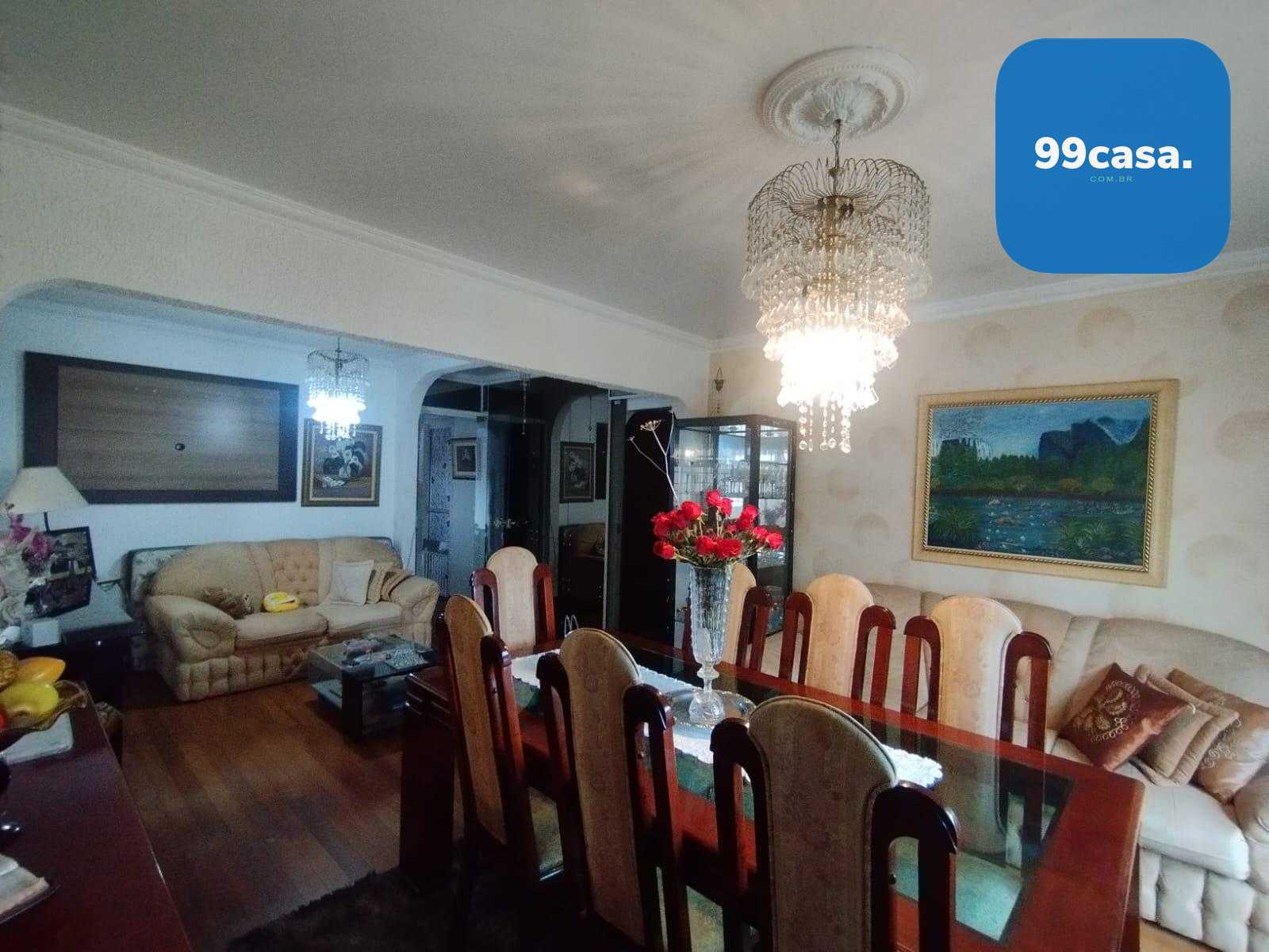 Casa à Venda no Bairro Xaxim, Curitiba  3 Quartos, Suíte e Chu...