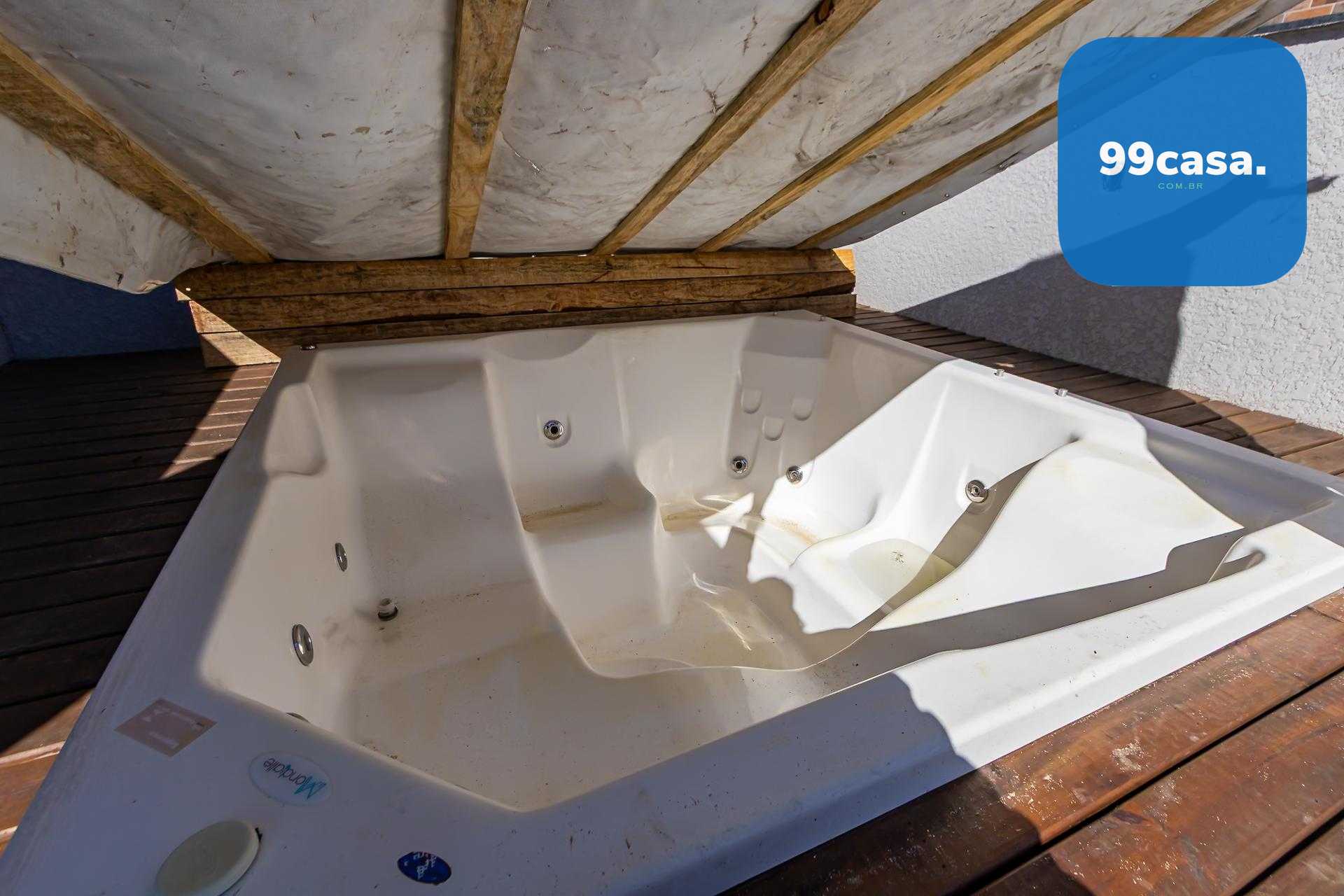 Cobertura Exclusiva com Jacuzzi e 2 Churrasqueiras  Última Uni...