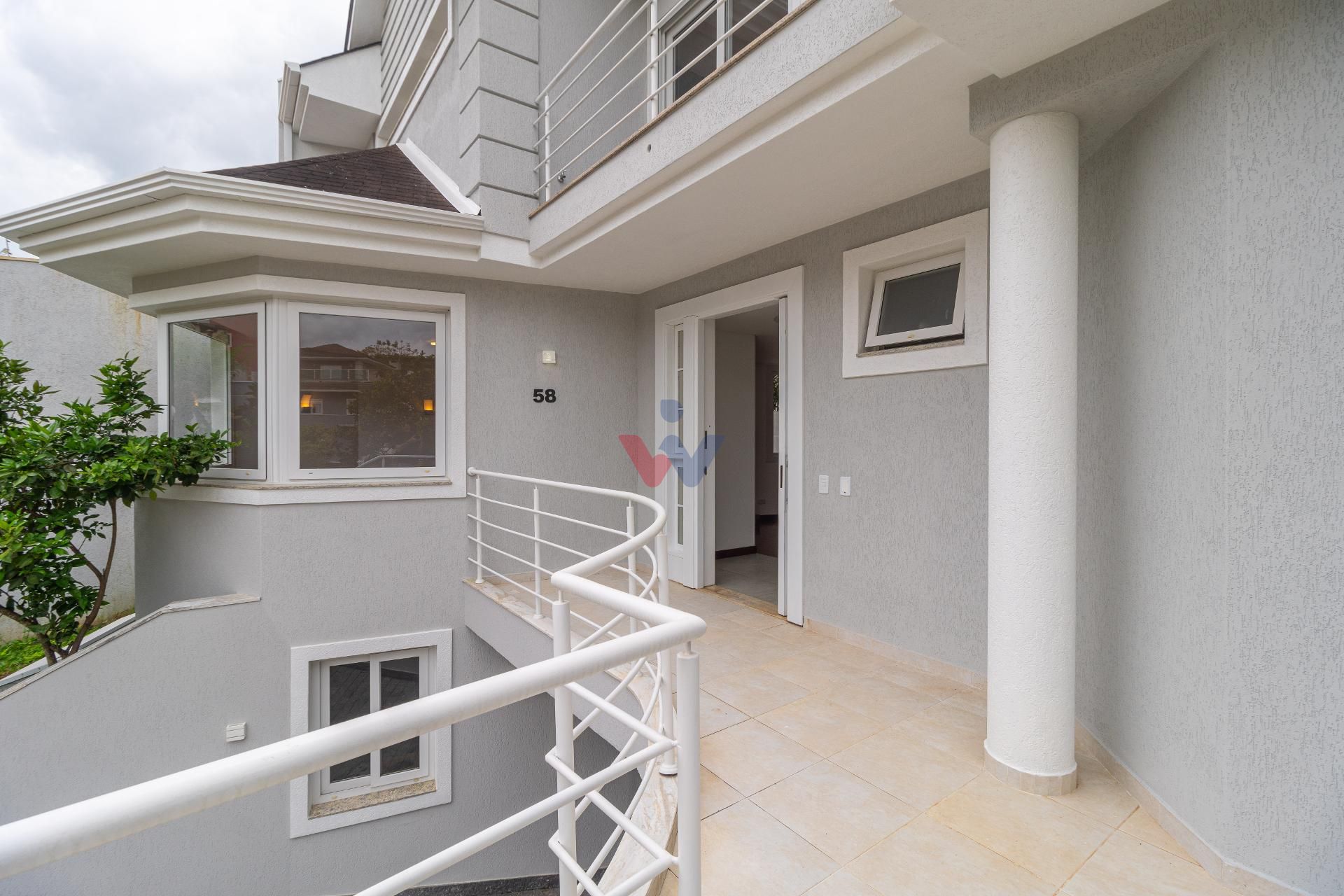 Casa de Alto Padrão com Elevador e Bosque Privativo no Paysage...