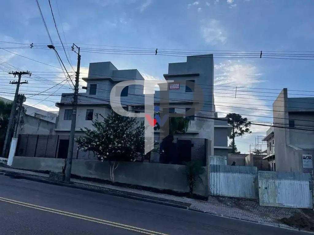Sobrados triplex novos no Hauer, 3 quartos, suíte, terraço e 2...