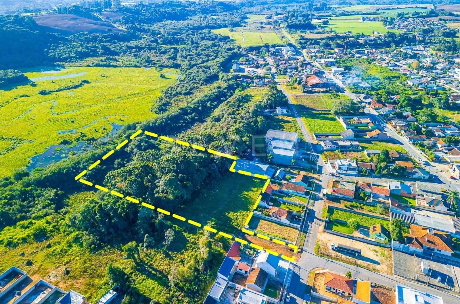 Terreno de 18.138 m  à Venda em Balsa Nova com Projeto para 14...