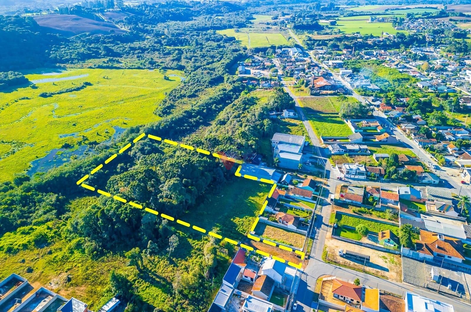Terreno de 18.138 m  à Venda em Balsa Nova com Projeto para 14...
