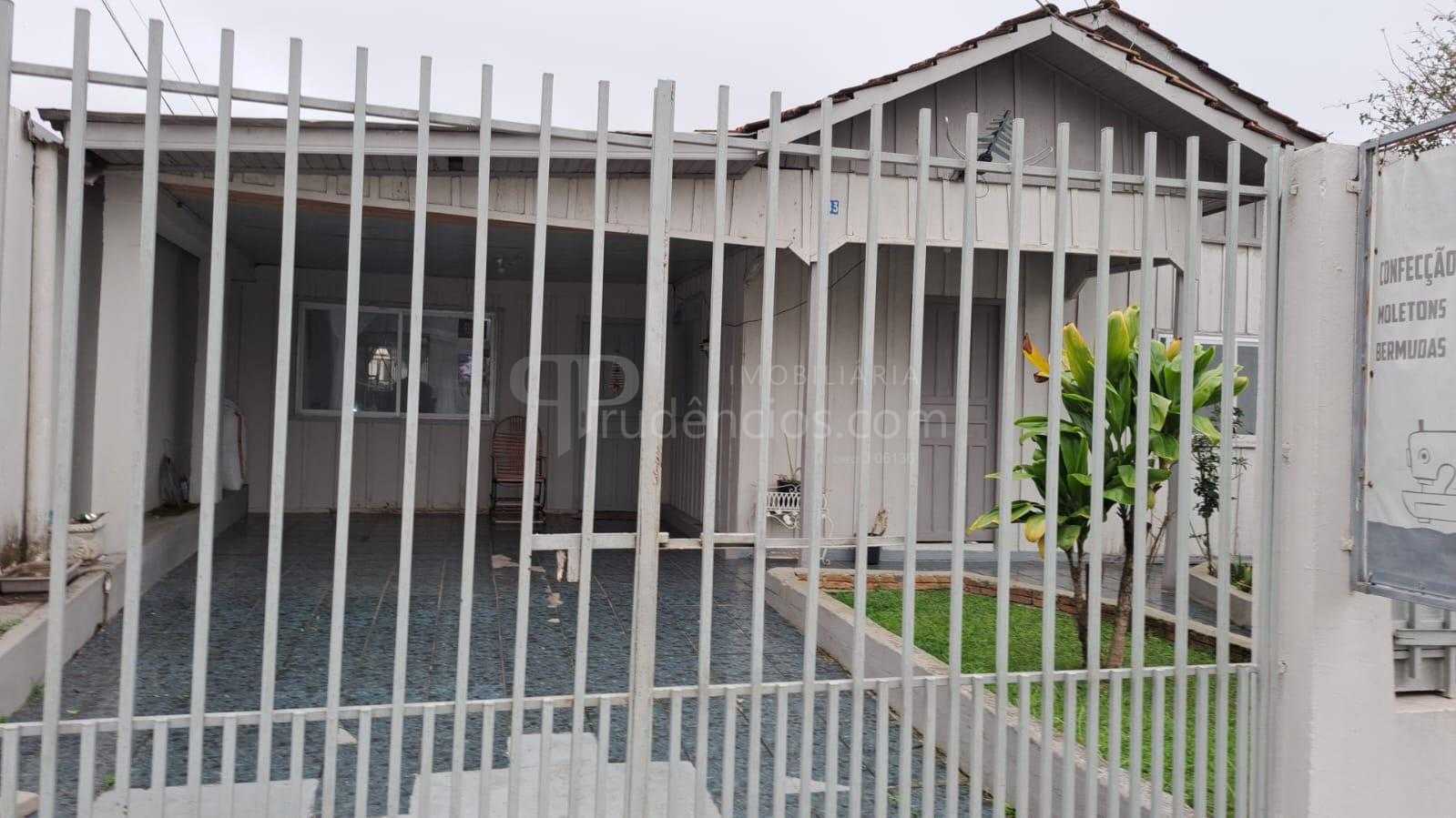 Terreno ZR-4 com 456 m  e excelente testada à venda no Santa C...