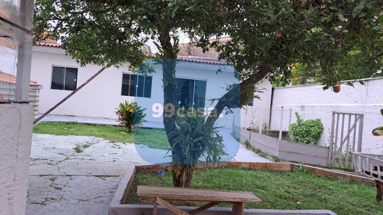 Casa 191m  no Uberaba  2 Pavimentos, Luz Natural, Quintal com ...