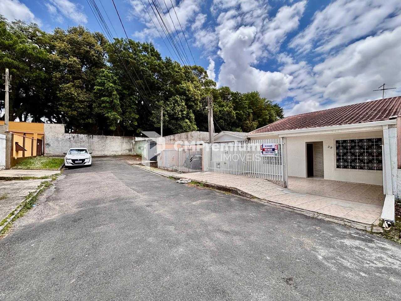 Casa Reformada no Fazendinha  Conforto, Localização Excelente ...