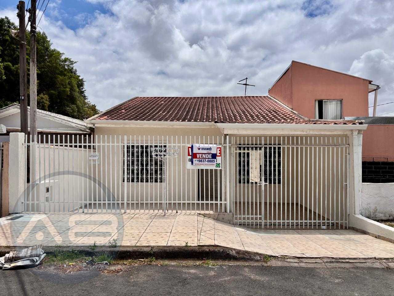 Casa Reformada no Fazendinha  Conforto, Localização Excelente ...