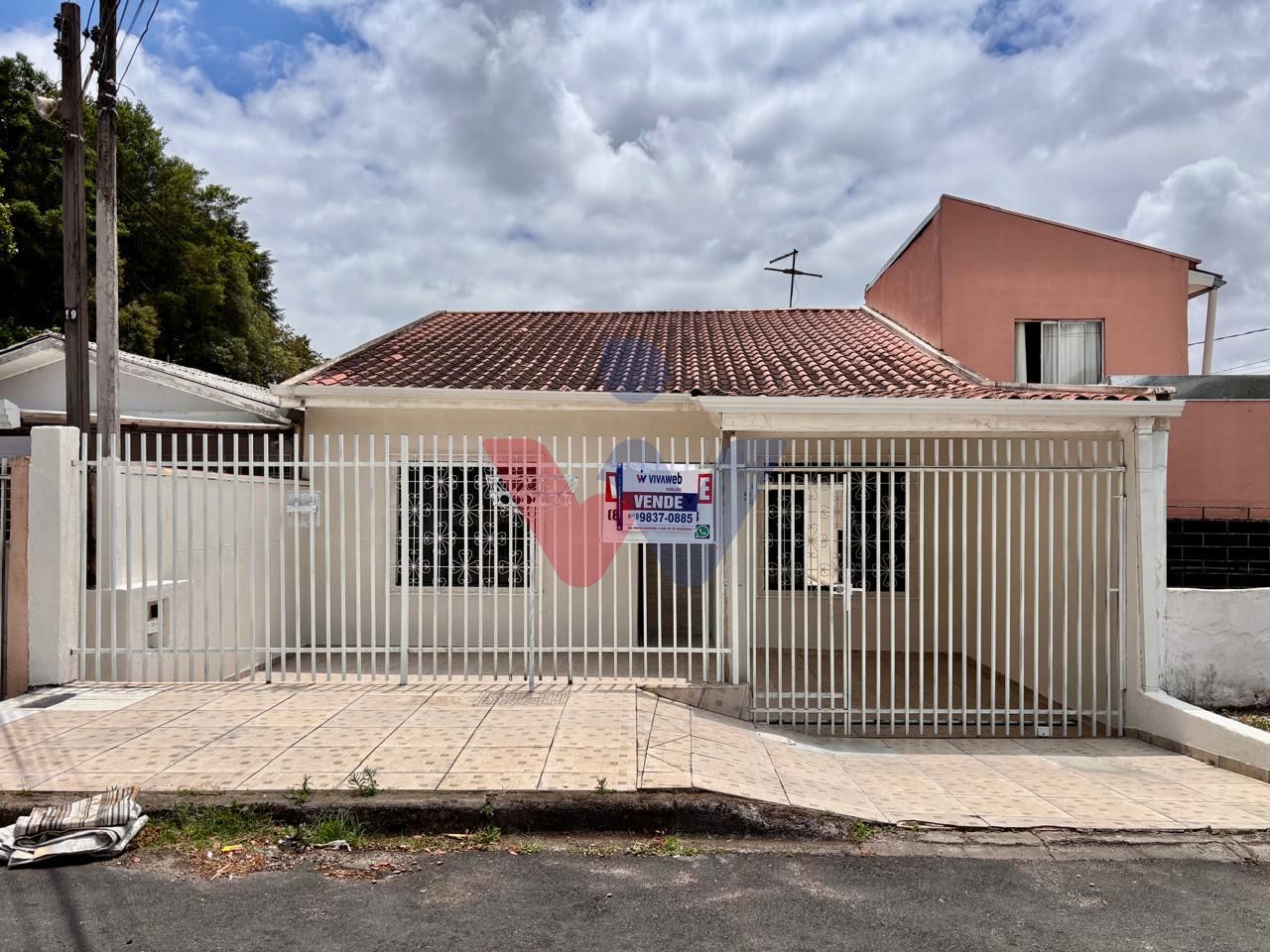 Casa com 3 Dormit?rios e Su?te ? Venda no Jardim Ouro Verde II...