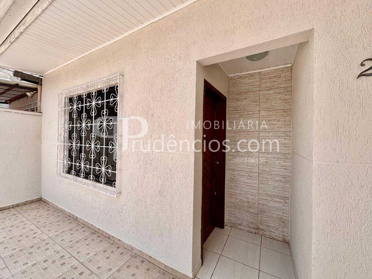 Casa Reformada no Fazendinha  Conforto, Localização Excelente ...