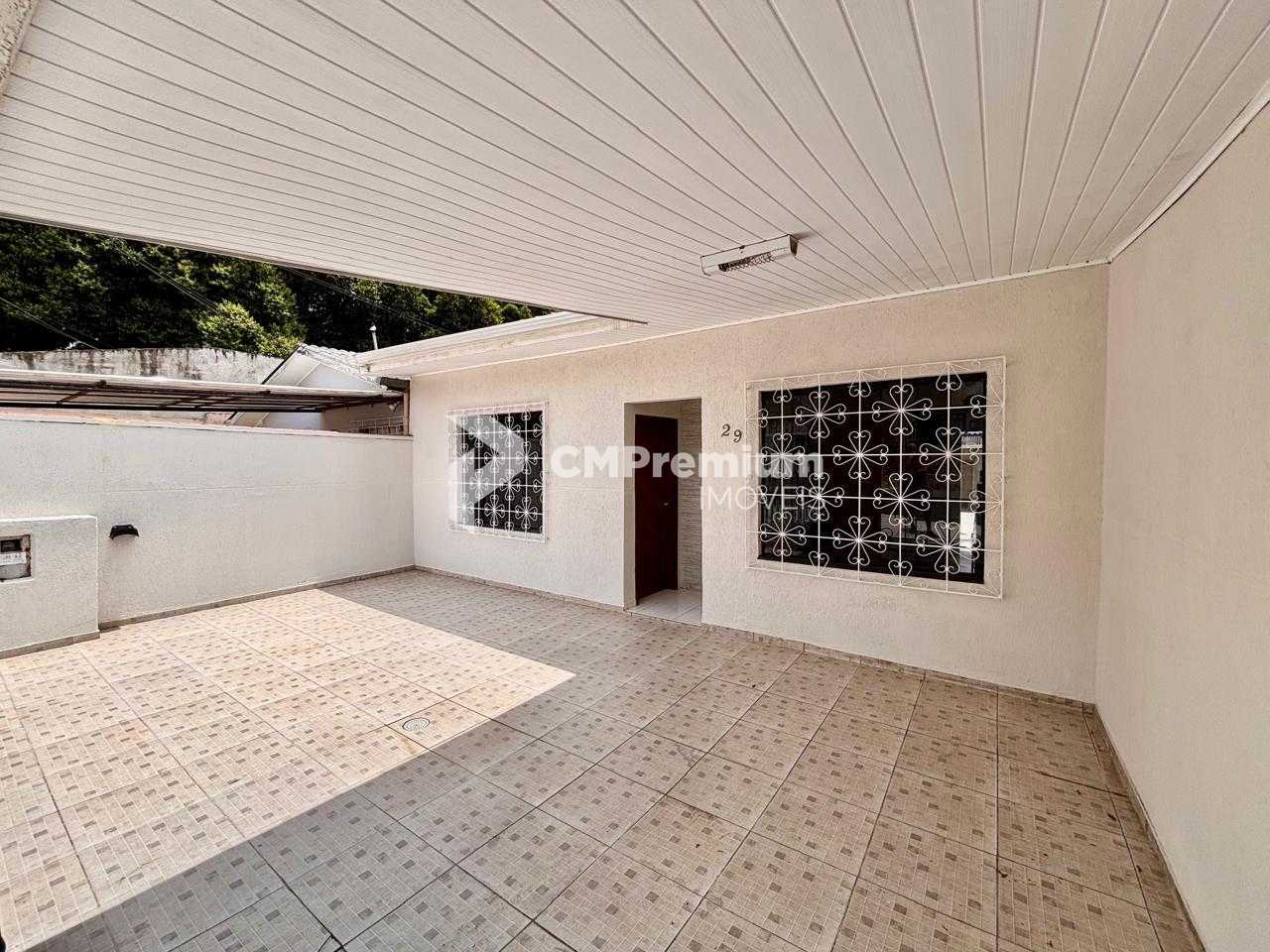 Casa Reformada no Fazendinha  Conforto, Localização Excelente ...