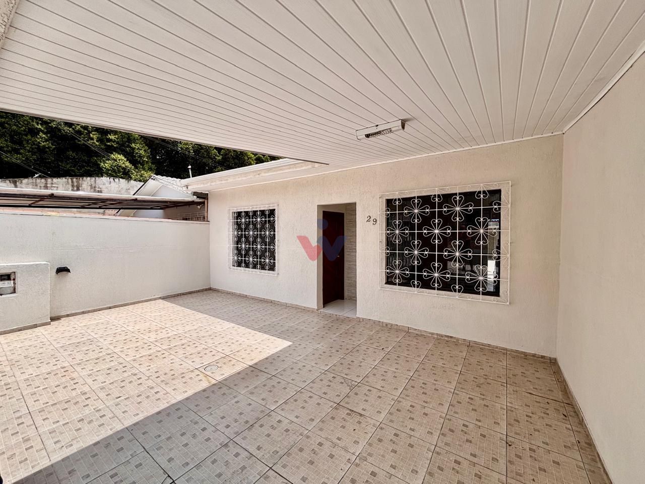 Casa Reformada no Fazendinha  Conforto, Localização Excelente ...