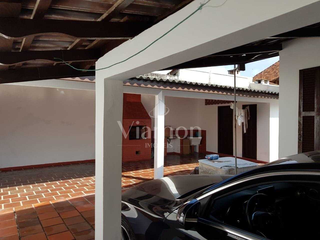 Casa à Venda em Praia de Leste  400m do Mar, 3 Dorms, Terreno ...