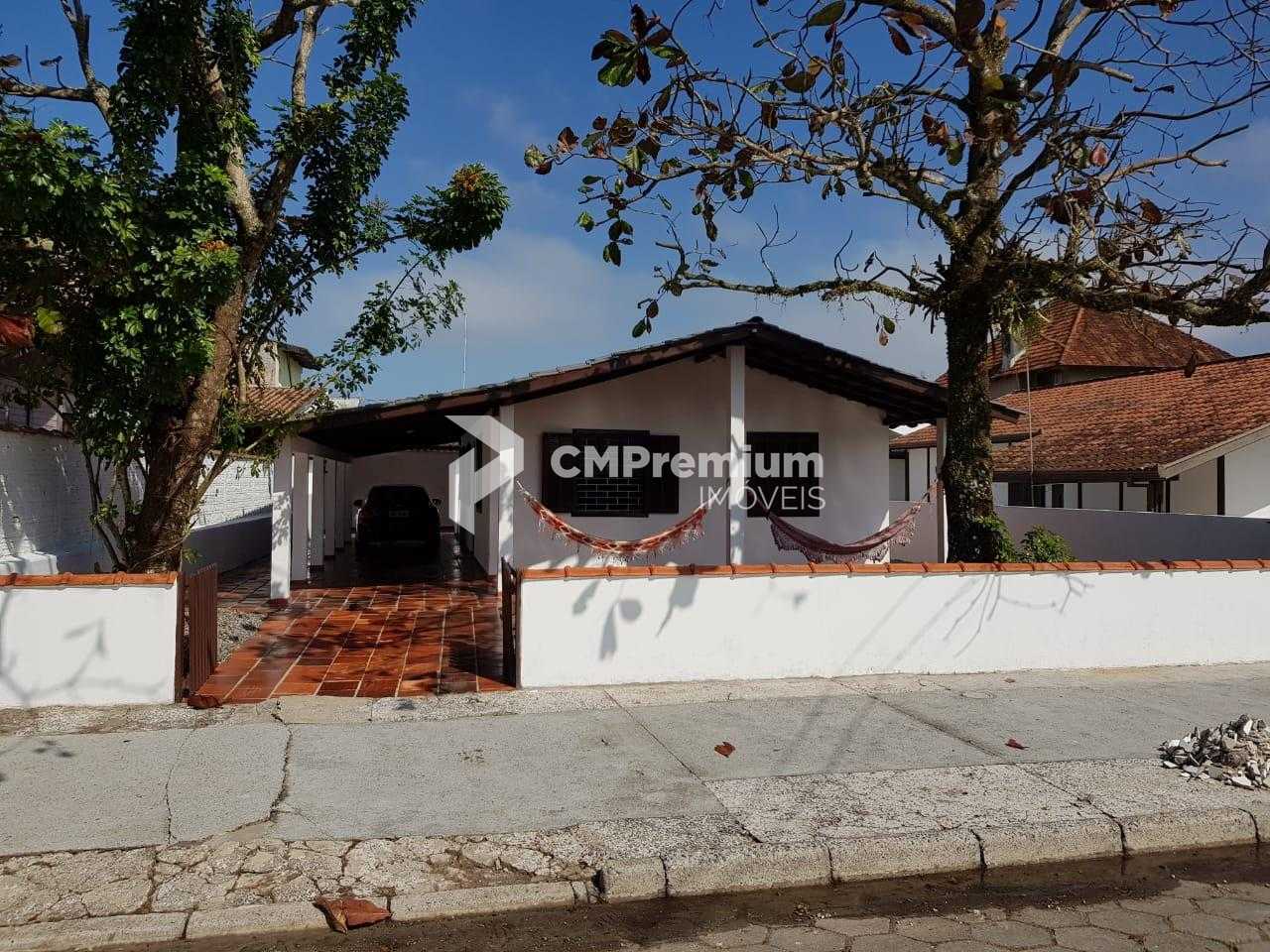 Casa à Venda em Praia de Leste  400m do Mar, 3 Dorms, Terreno ...