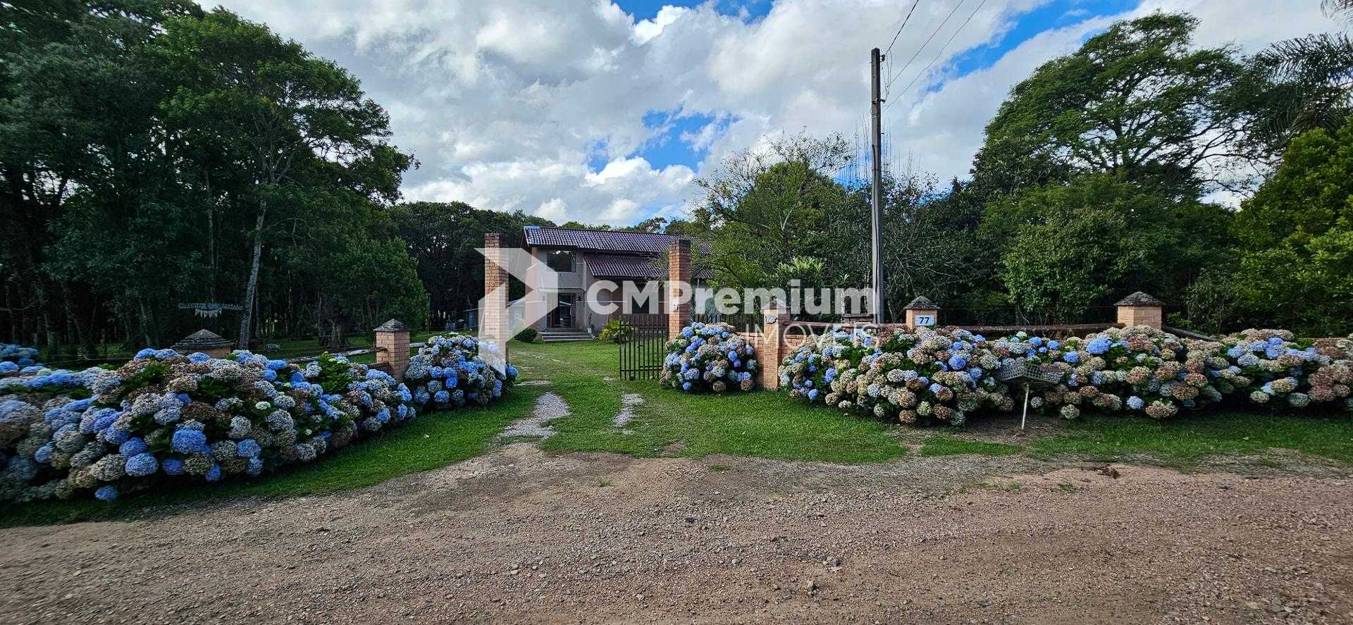 Excelente chácara em condomínio, plana, 03 suítes e piscina. S...