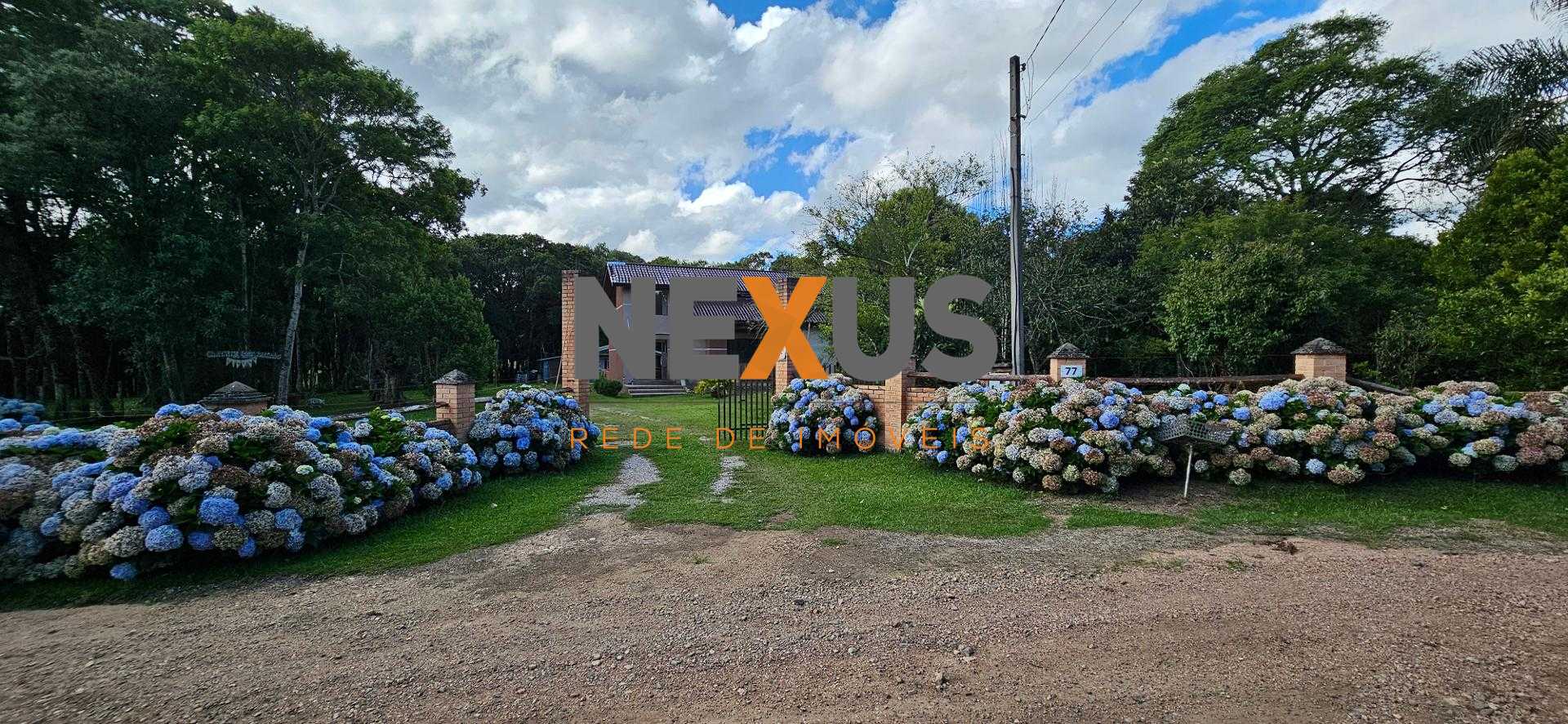 Excelente chácara em condomínio, plana, 03 suítes e piscina. S...