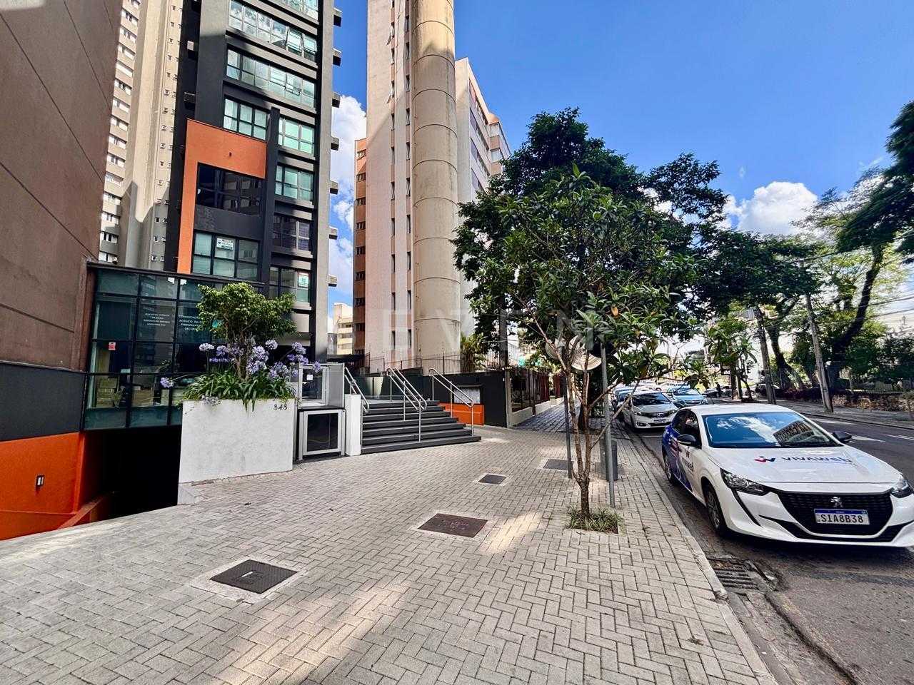 Sala Comercial no Champagnat com Batel  32m , 1 Vaga, Pronta p...