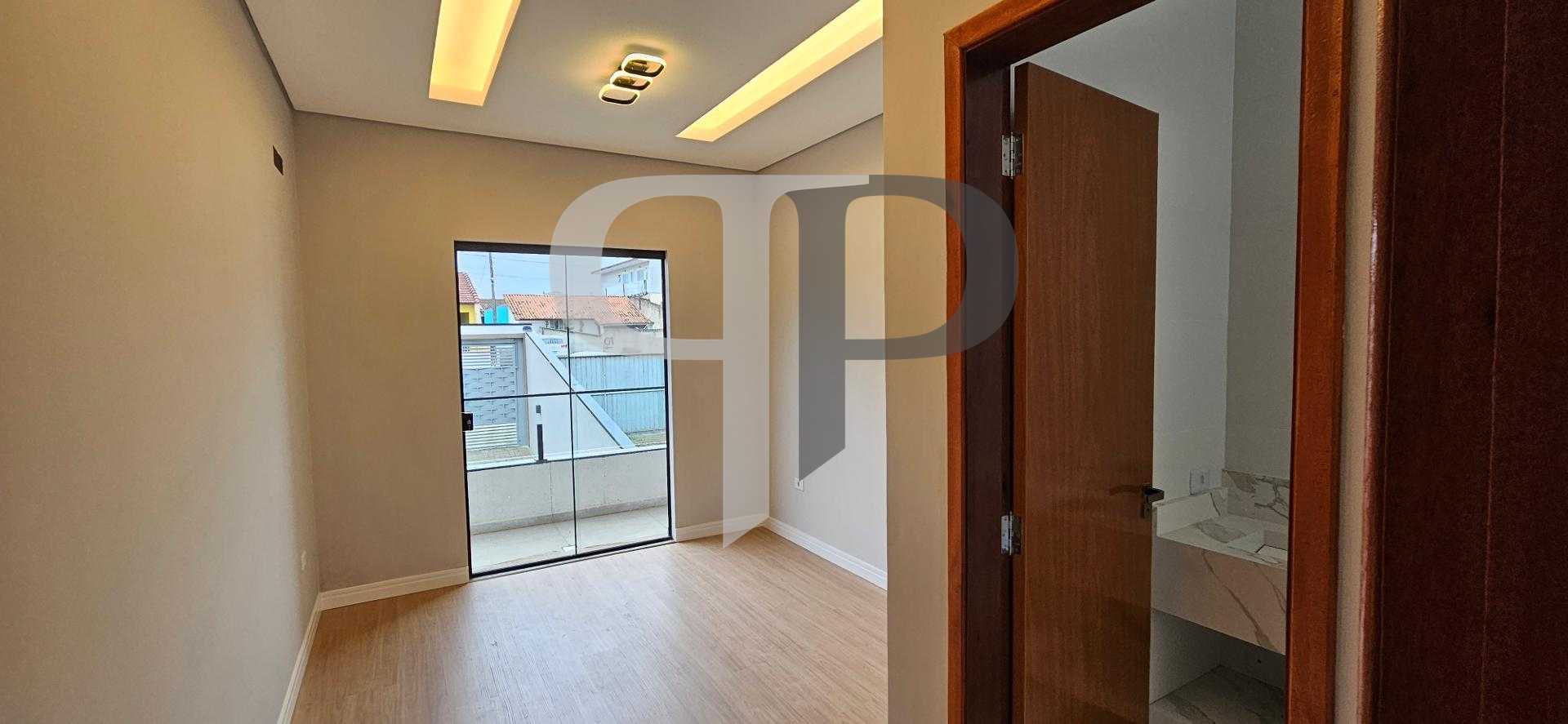 Sobrado Moderno de 120 m² com Terreno Amplo nos Fundos  São Ma...