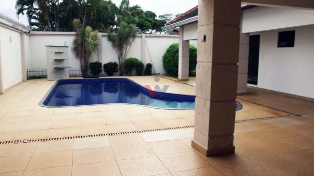 Sobrado de Alto Padrão com 5 Suítes e 704 m  ao Lado do Maring...