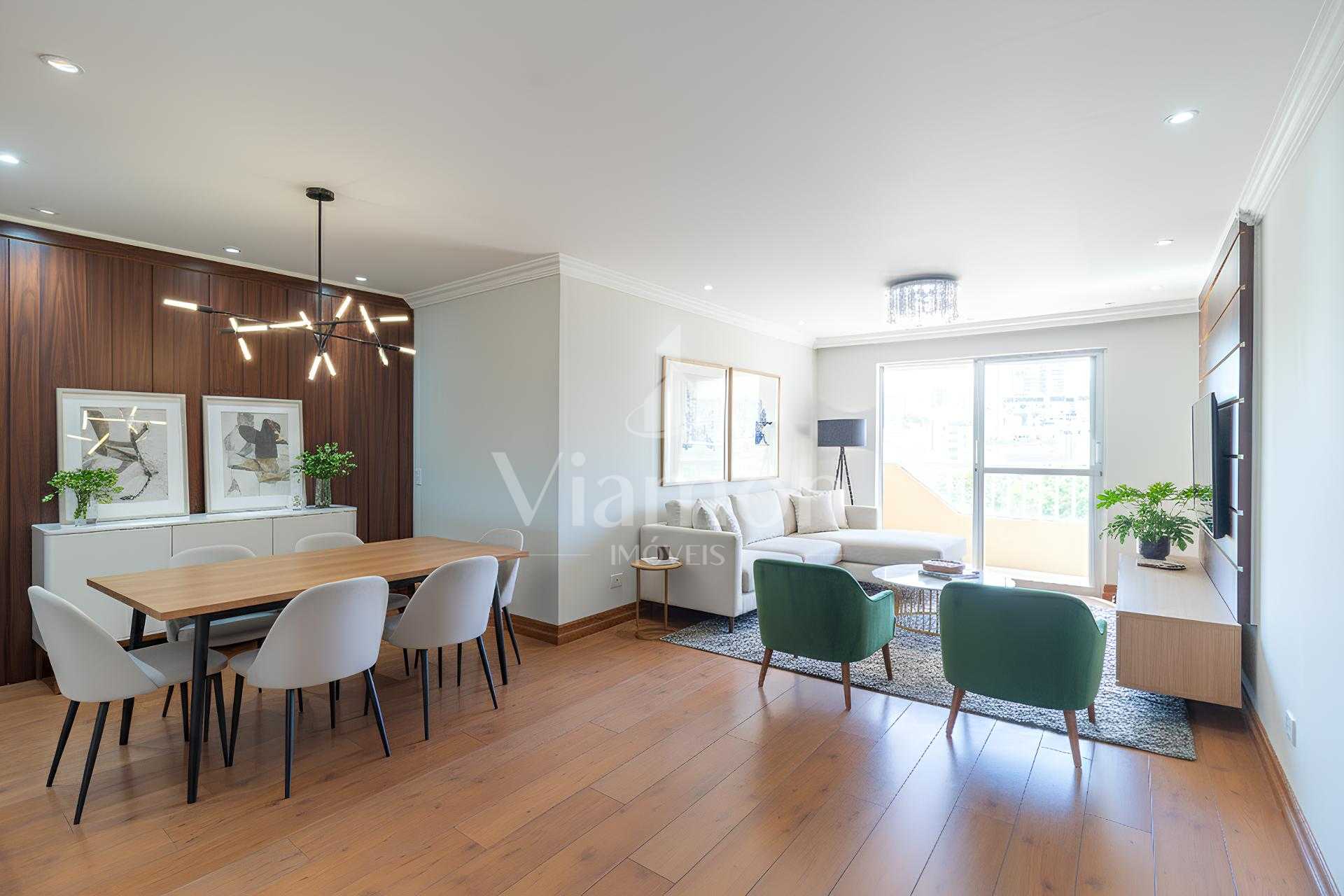 Apartamento de 100 m , ensolarado e desocupado no melhor do Ág...