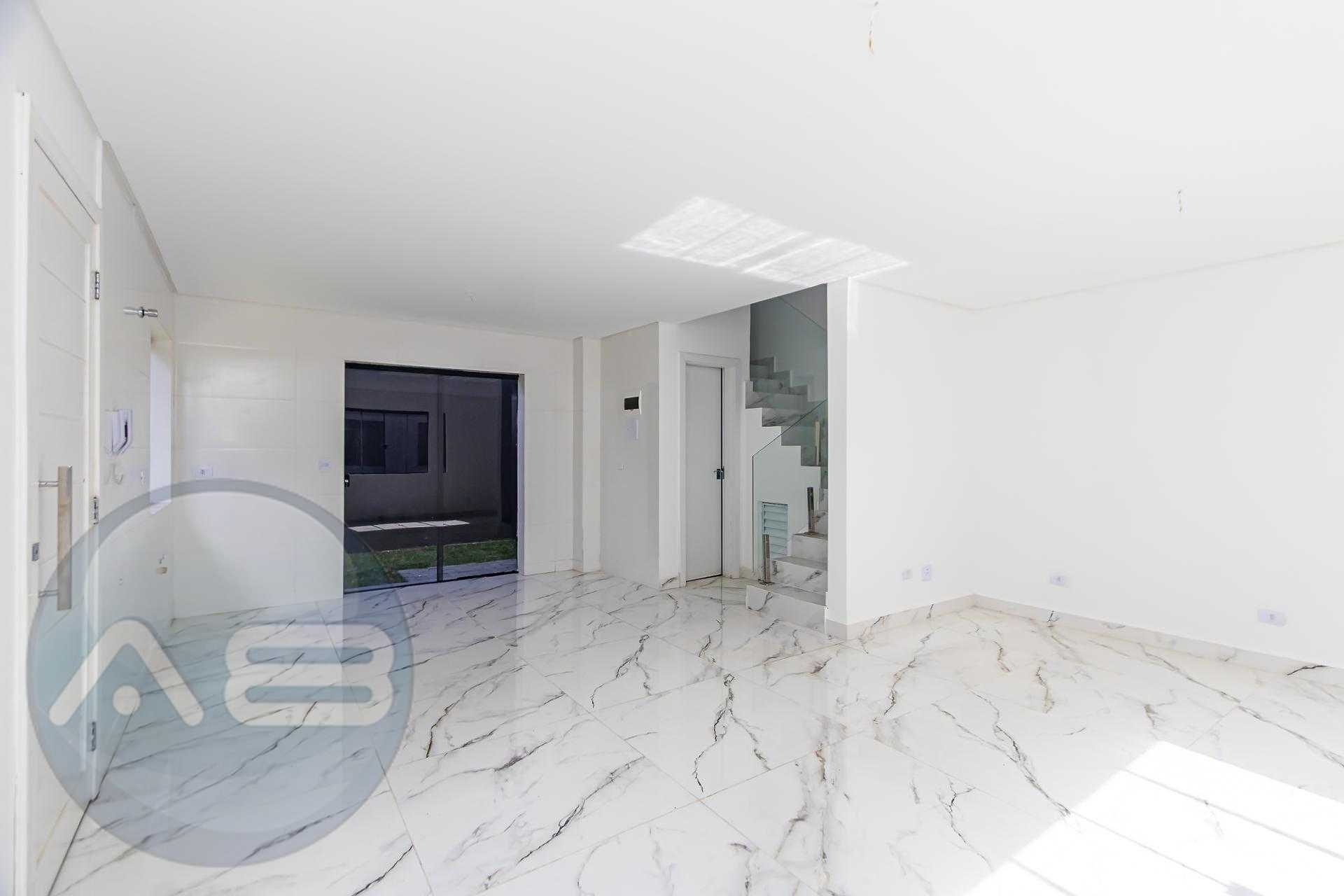 Triplex com Terra?o Panor?mico no Guabirotuba  3 Quartos e 2 V...