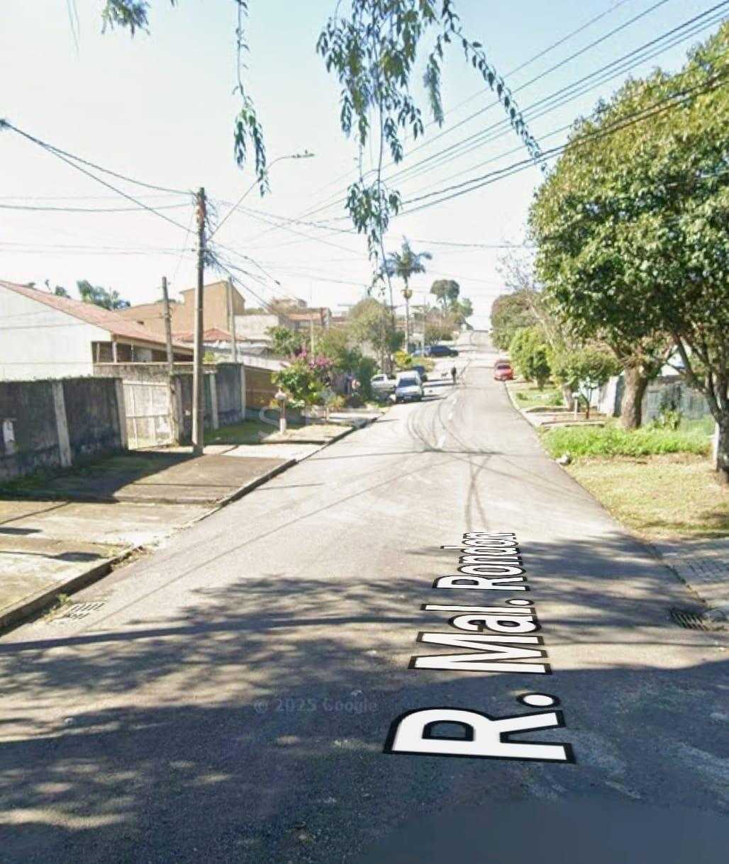 Terreno à Venda no Pinheirinho com 770 m  em Rua Sem Saída Pró...