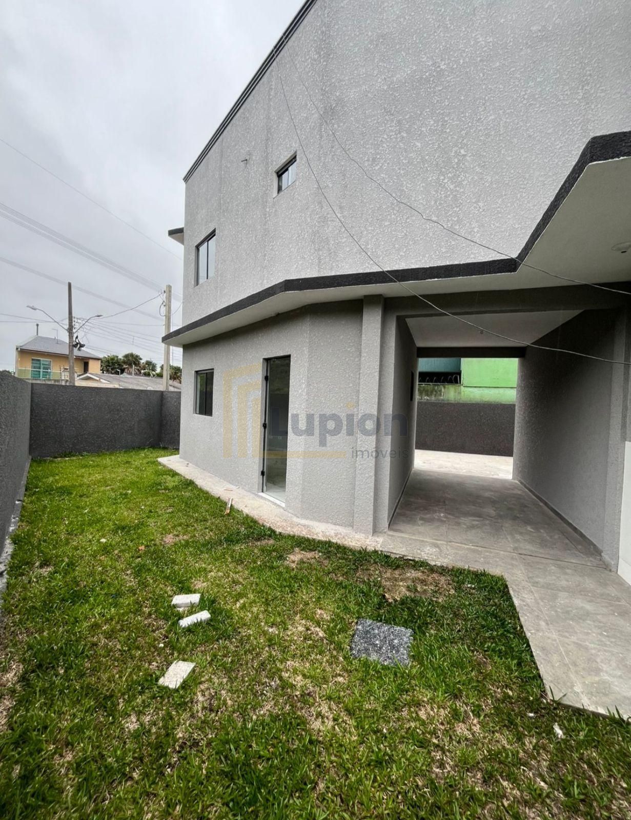 Sobrado no Vitória Régia com 2 Quartos e Possibilidade de Comp...