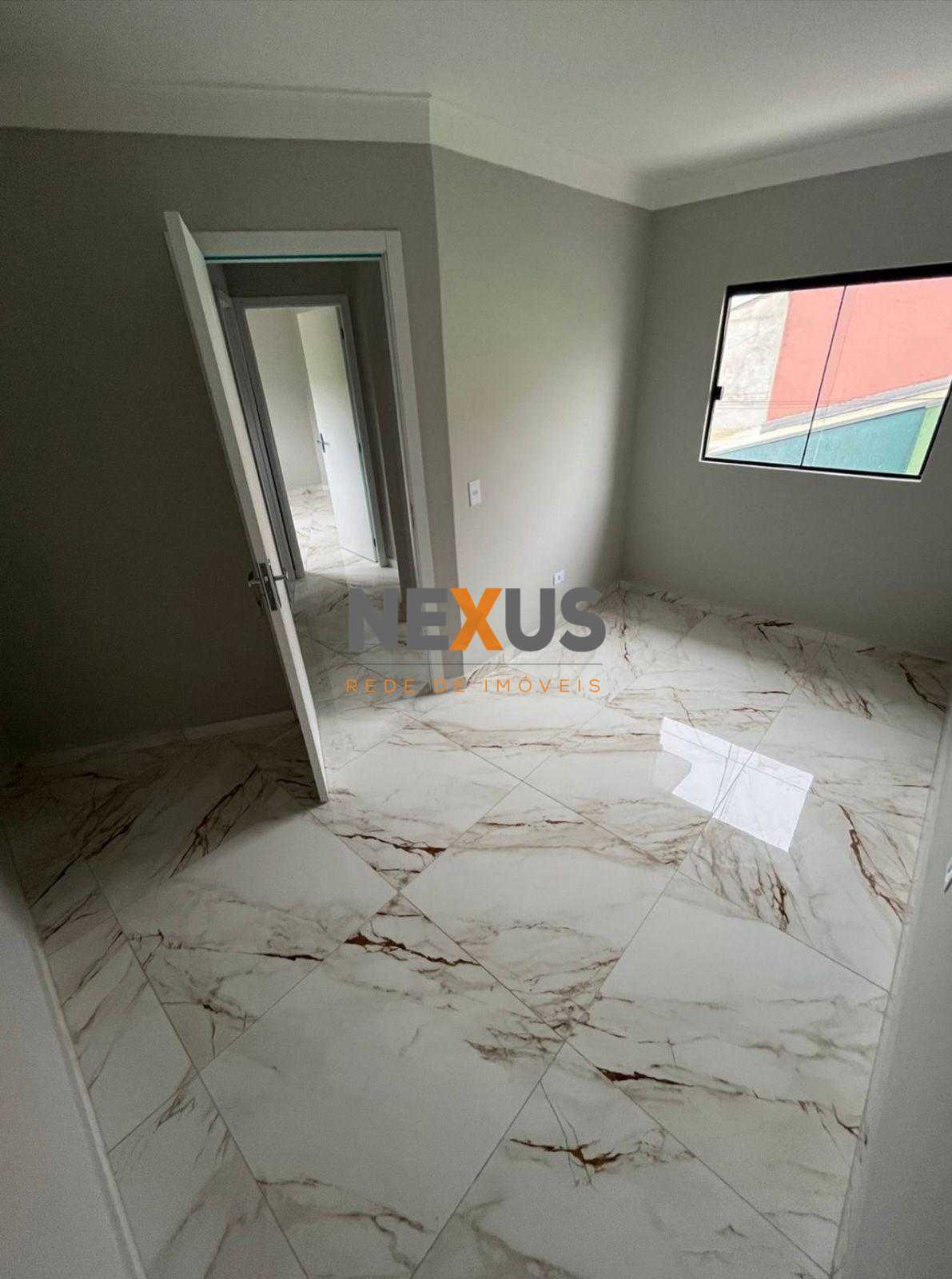 Sobrado no Vitória Régia com 2 Quartos e Possibilidade de Comp...