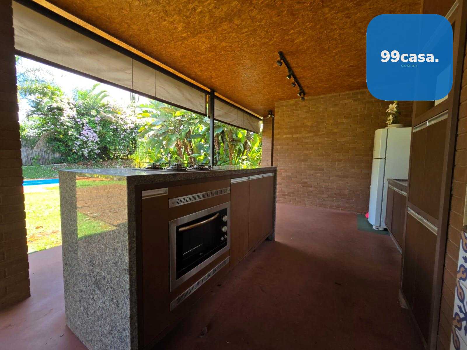 Chácara à Venda em condomínio fechado com piscina e portaria 2...